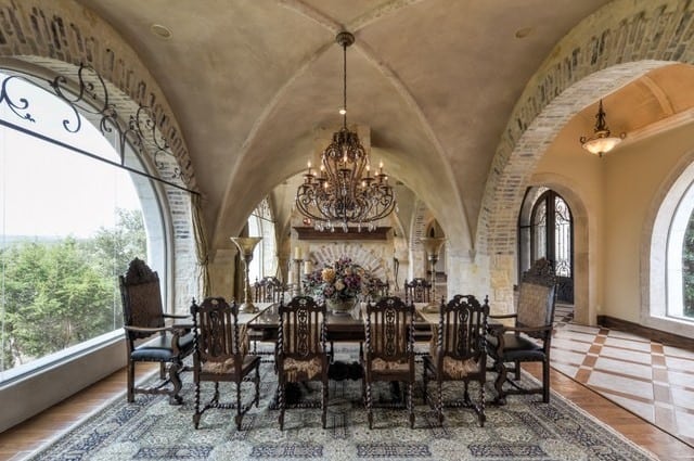 Mediterranean style dining room