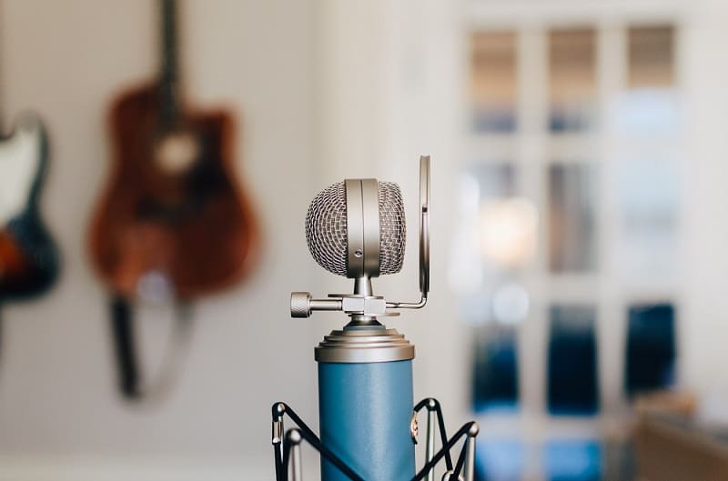 How to create a recording studio in a small space