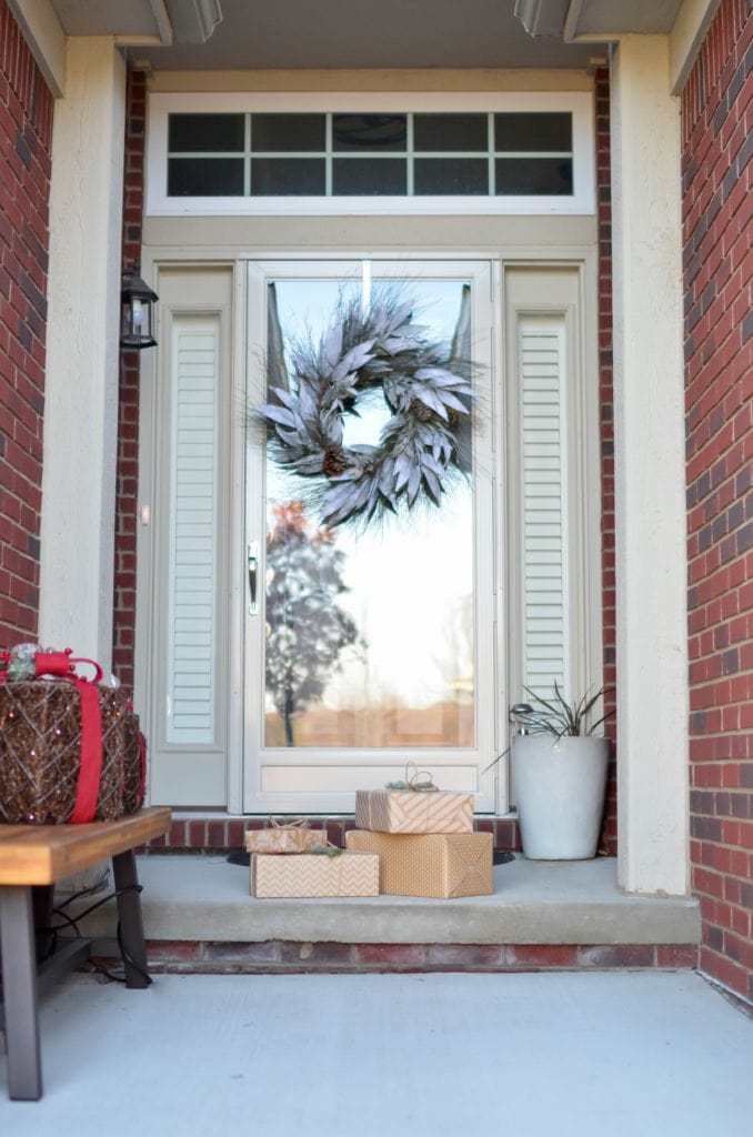 Focus on your curb appeal when selling your home during the holidays