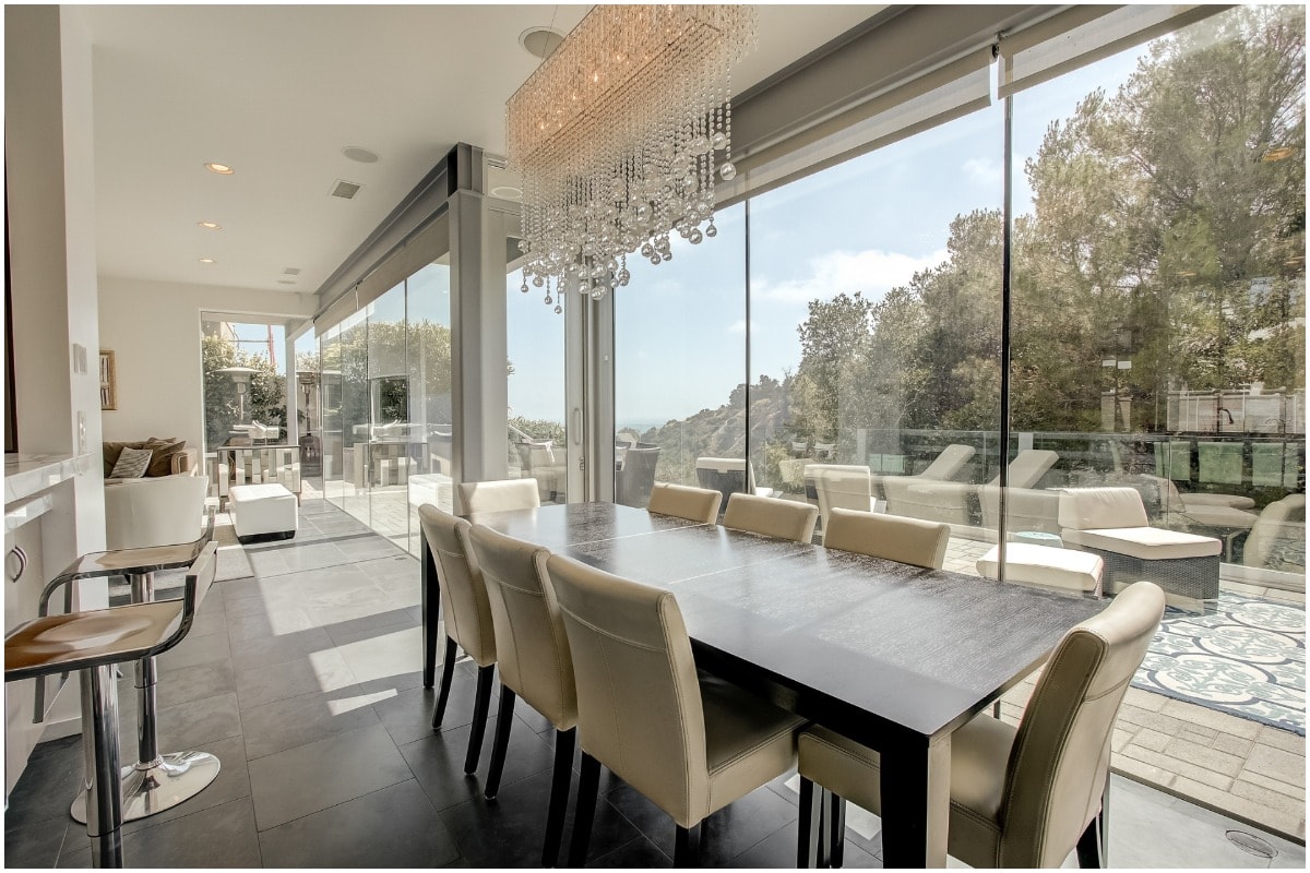 modern mansions stunning dining room chandelier