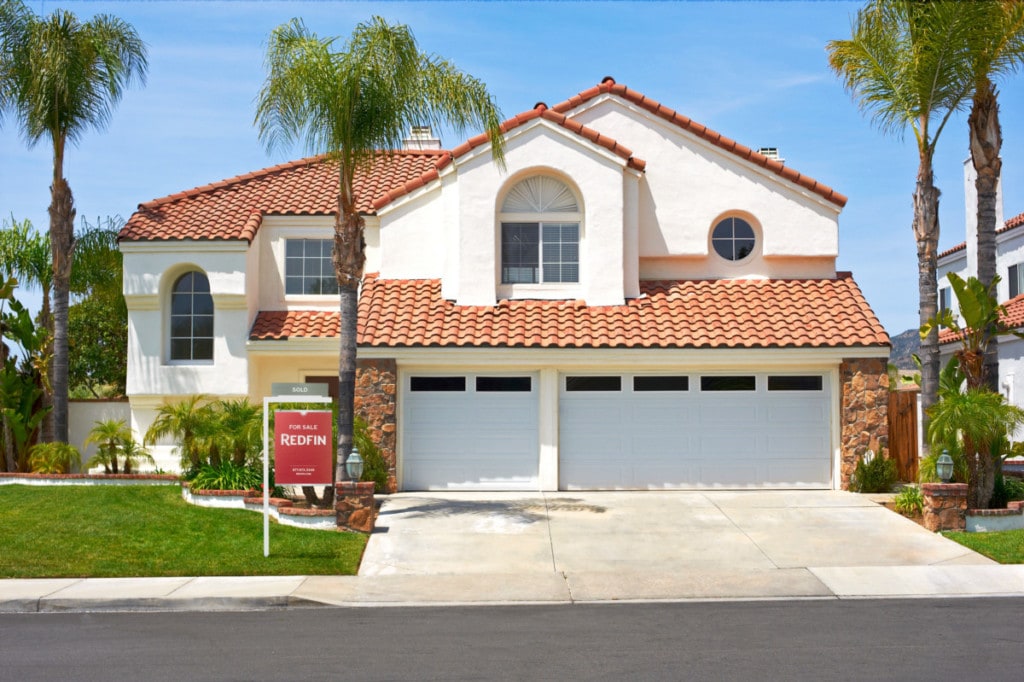 learn how to save for a downpayment so you can buy a house like this 3 bedroom San Diego Charmer