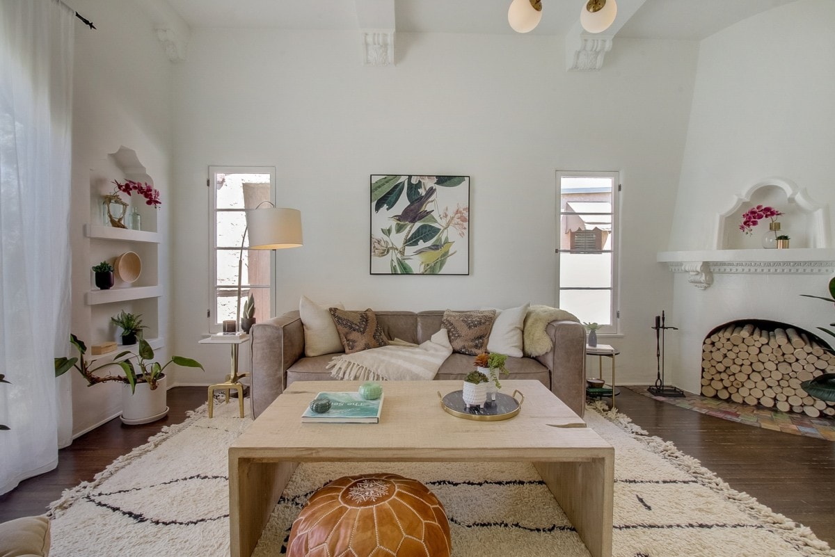 tan-living-room-small-home-decor-ideas