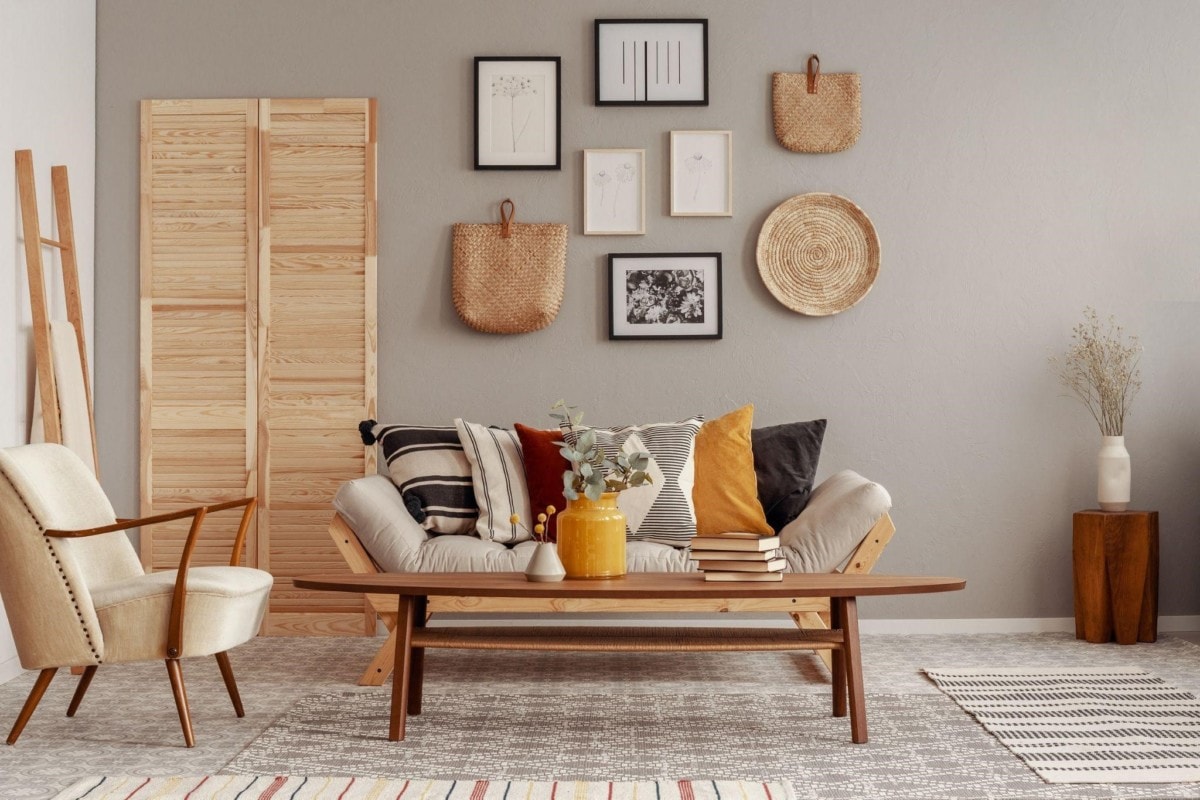 gallery-wall-neutral-colors-earthtones