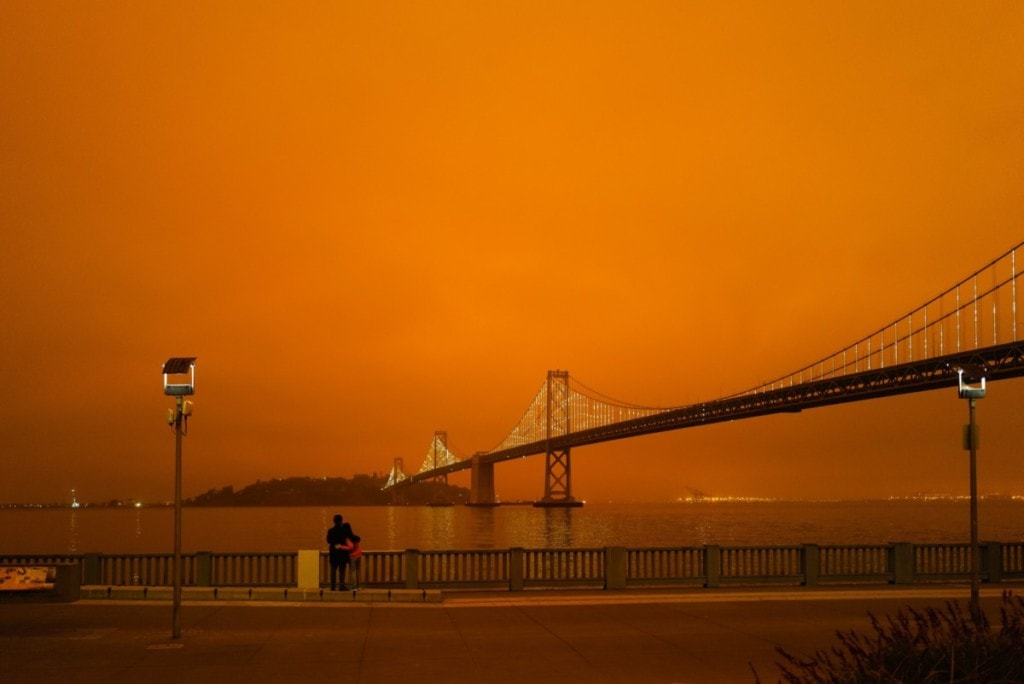 Orange sky from wildfire in San Francisco