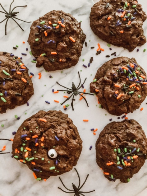 Celebrate Halloween at home with these spooky cookies with sprinkles and googly eyes