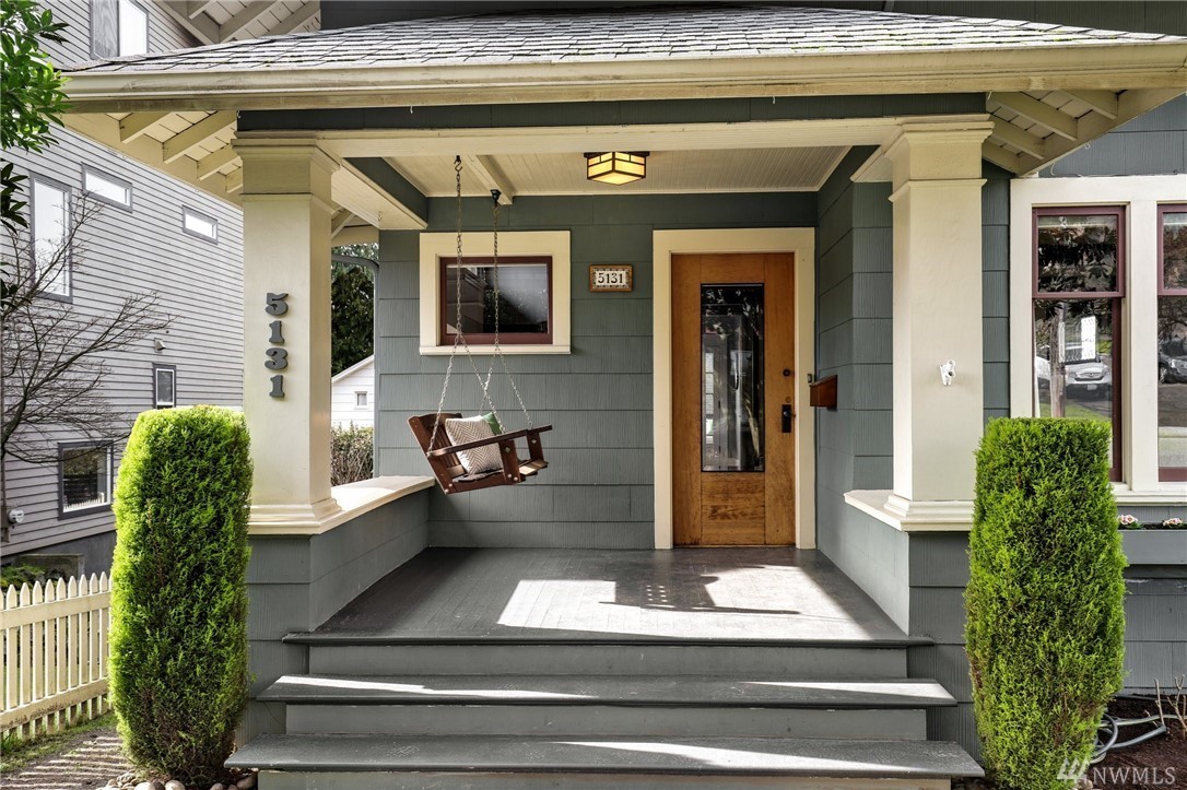 swing front porch craftsman home