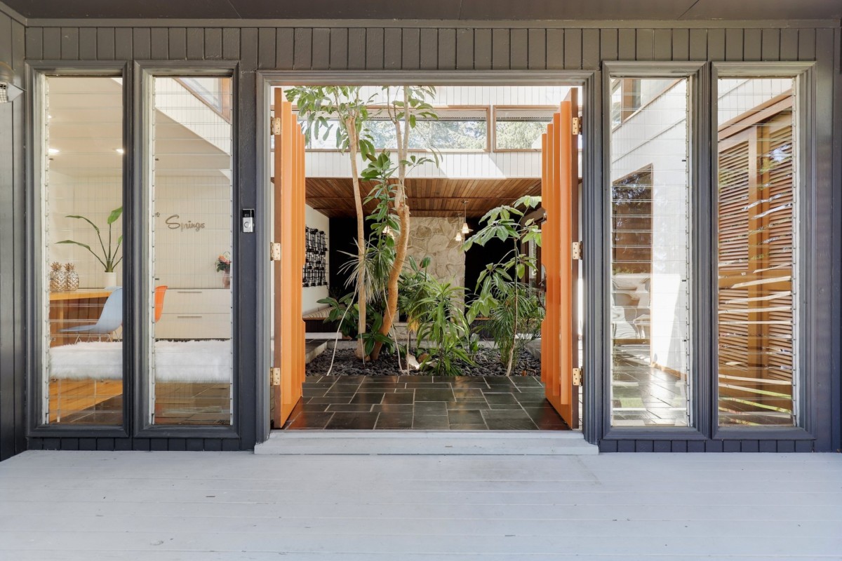 Courtyards will be a popular home design trend in 2022