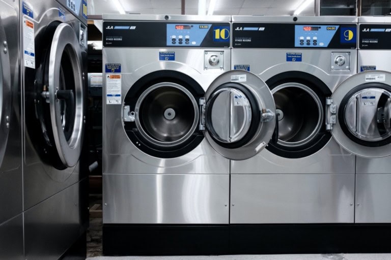 Can’t Decide Between a Gas vs. Electric Dryer? Here’s What You Need to