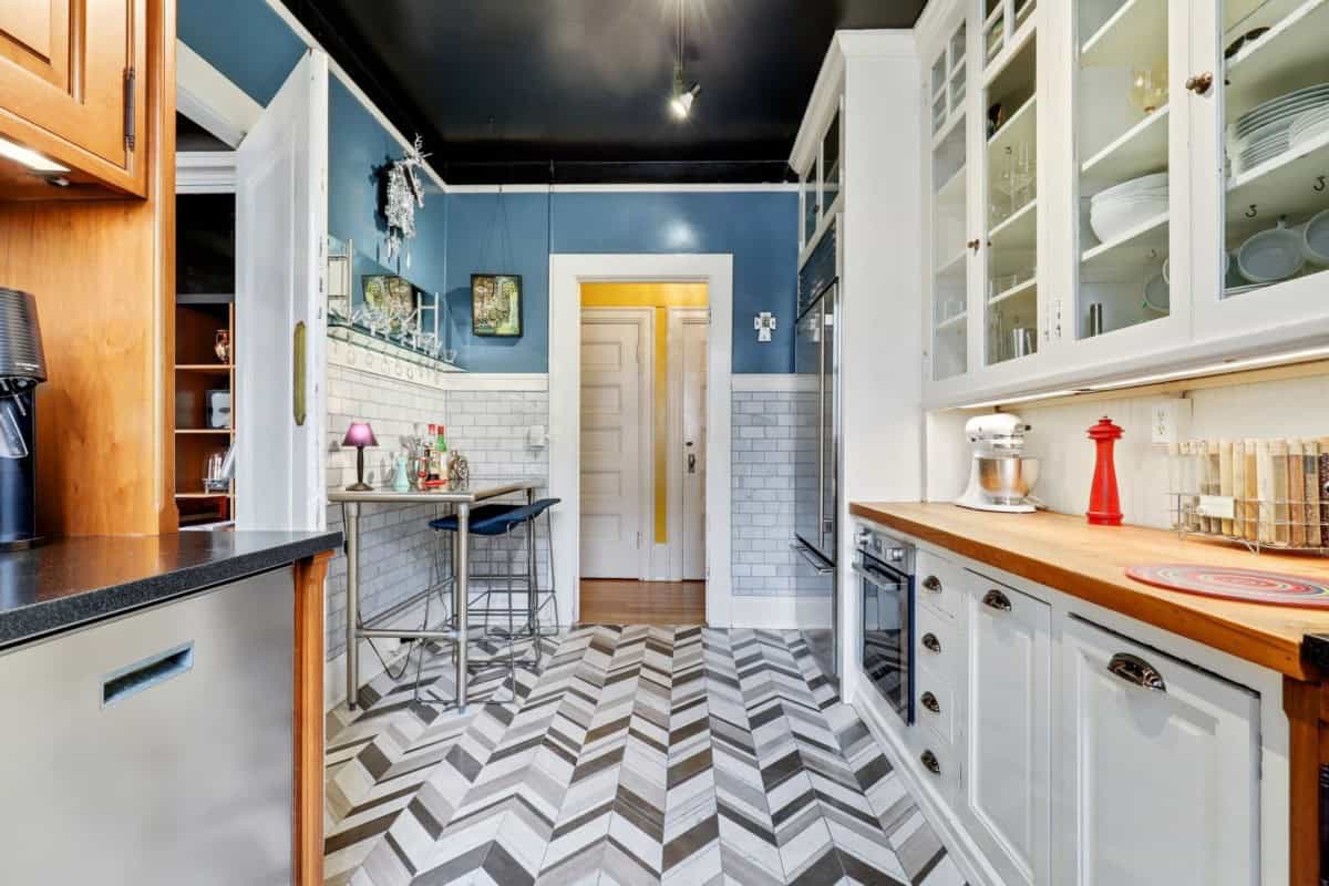 View of The Ultimate Guide to Minimalist Moving | Redfin
