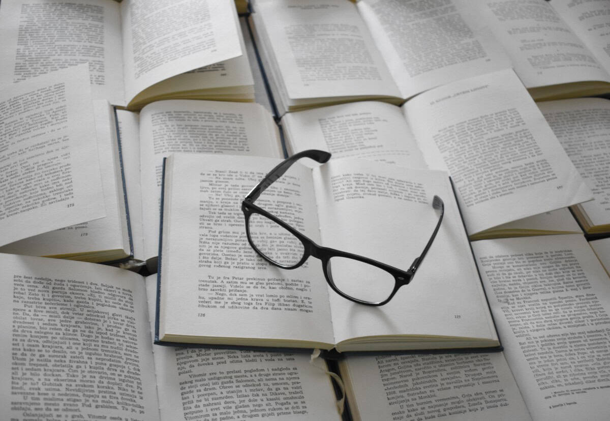 What Is a Quitclaim Deed? | Redfin