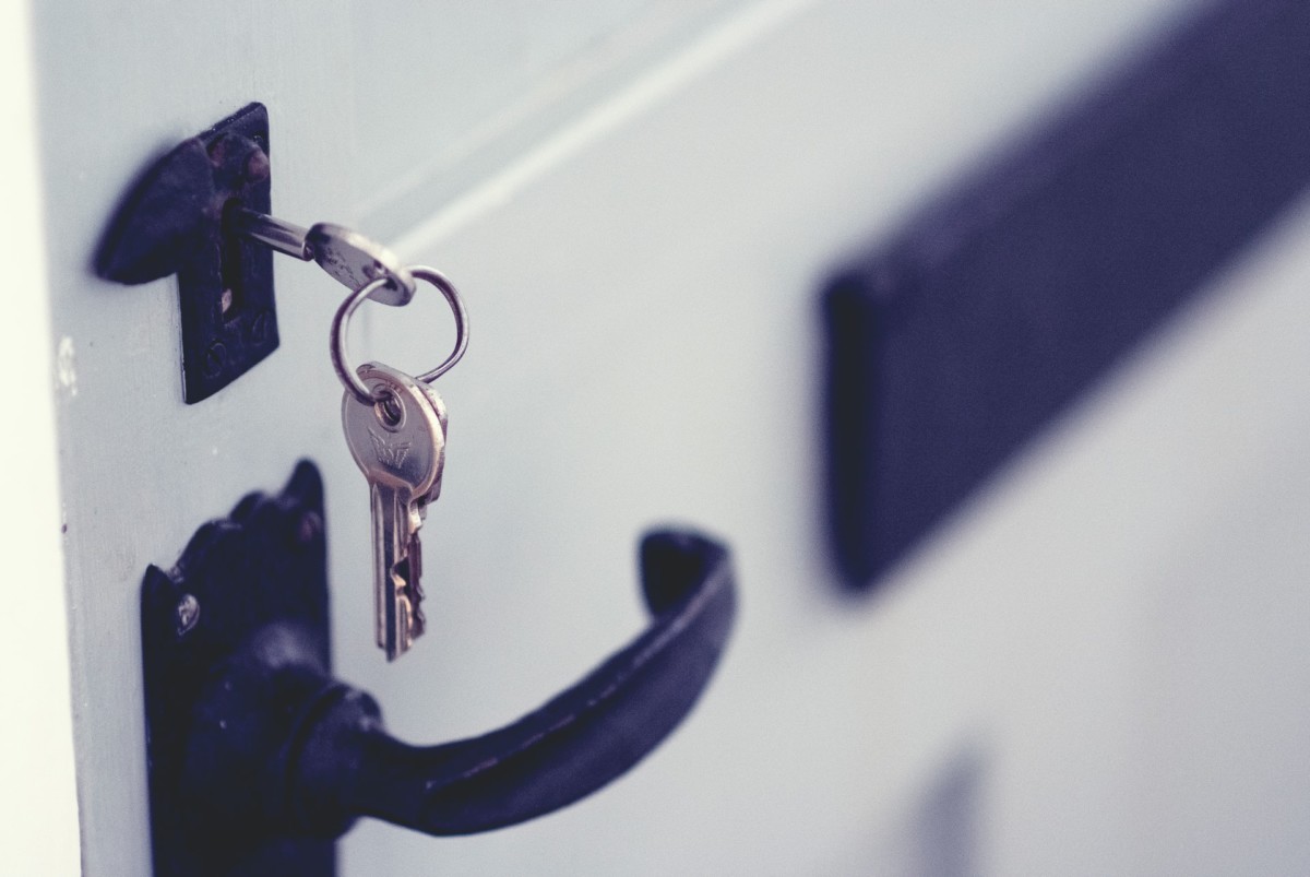 door handle with keys in lock