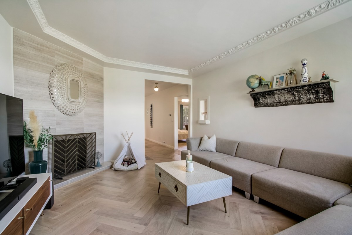 living room space with engineered hardwood floors
