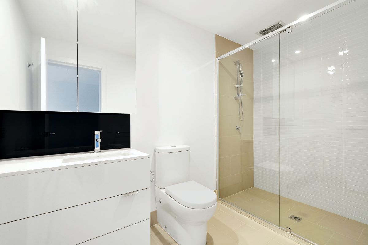 apartment cleaning for bathrooms