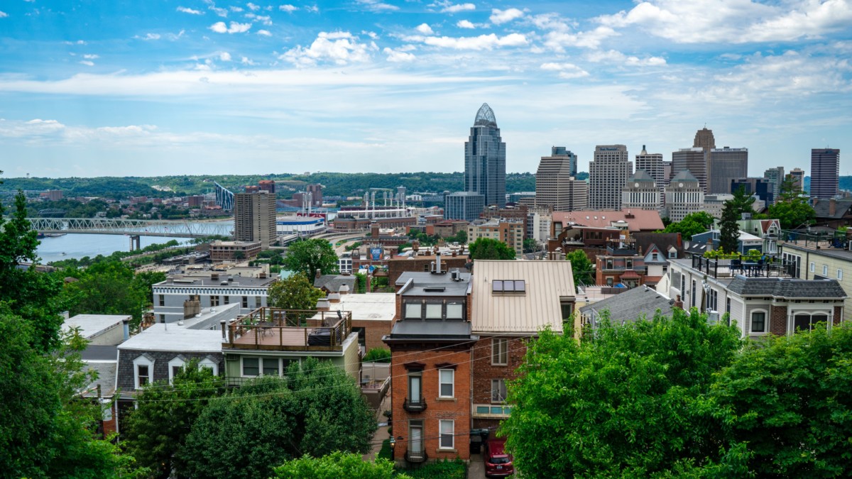 downtown Cincinnati skyline views 