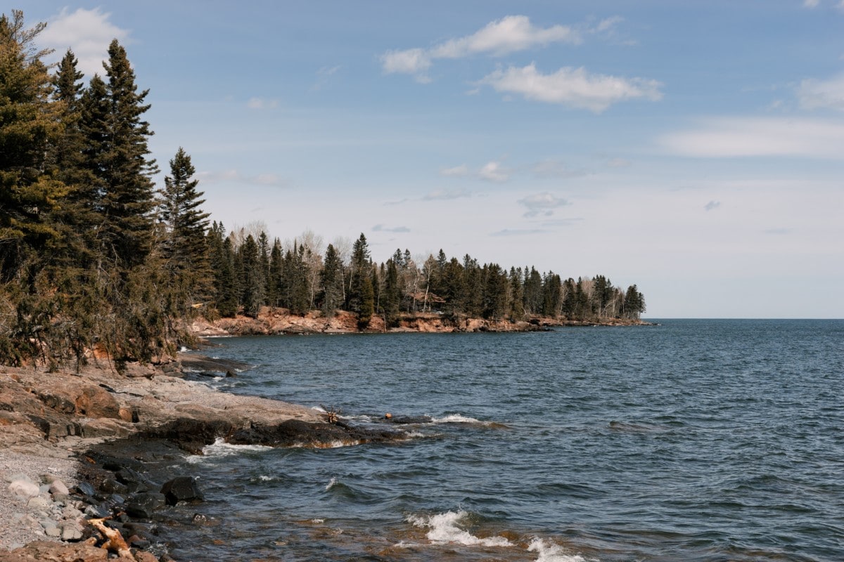 lake superior in one of the duluth suburbs
