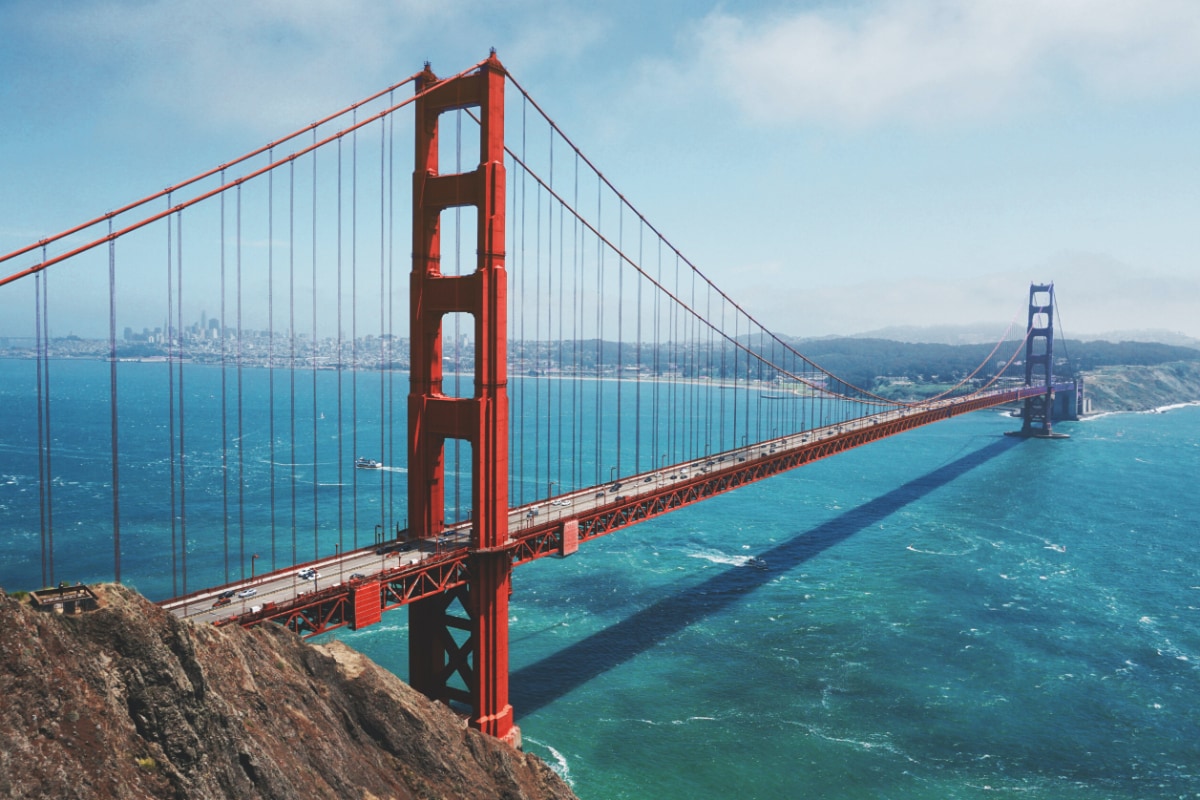 The Golden Gate Bridge facing San Francisco