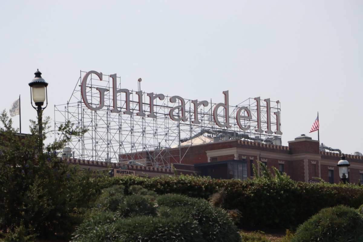 Ghirardelli sign