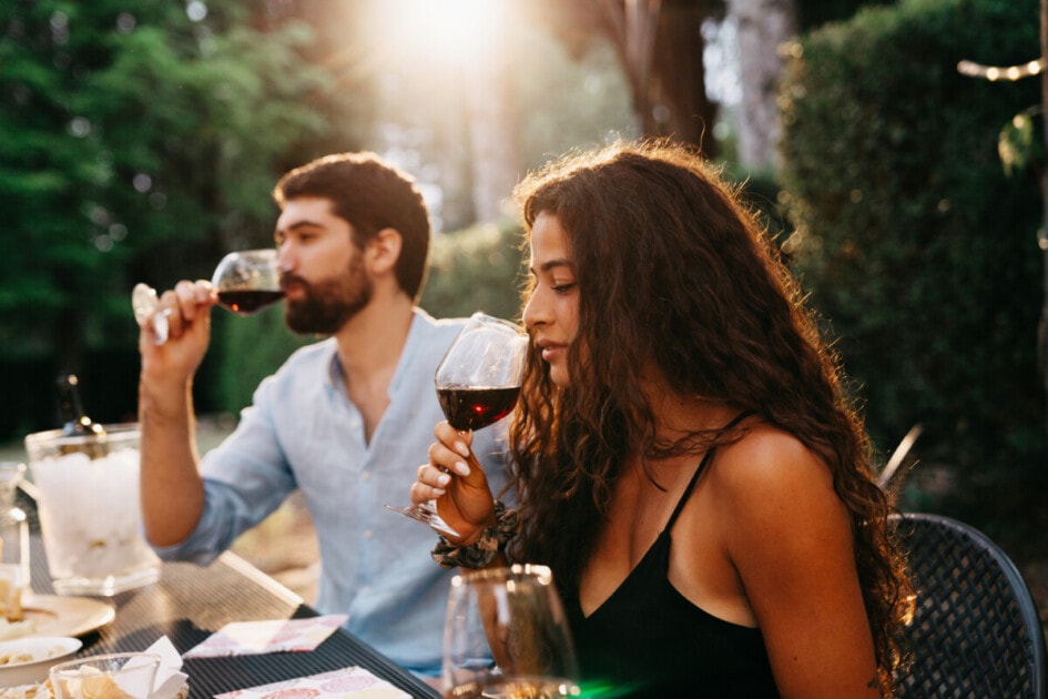 People are having a wine tasting experience
