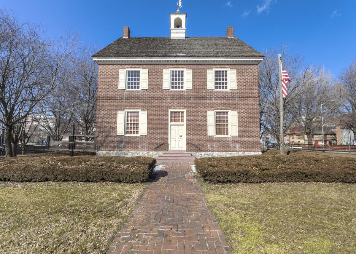 Colonial Court House