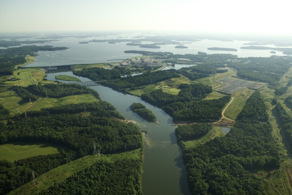 Aerial view of Lake Norman, a beautiful place to visit near Charlotte, nc 