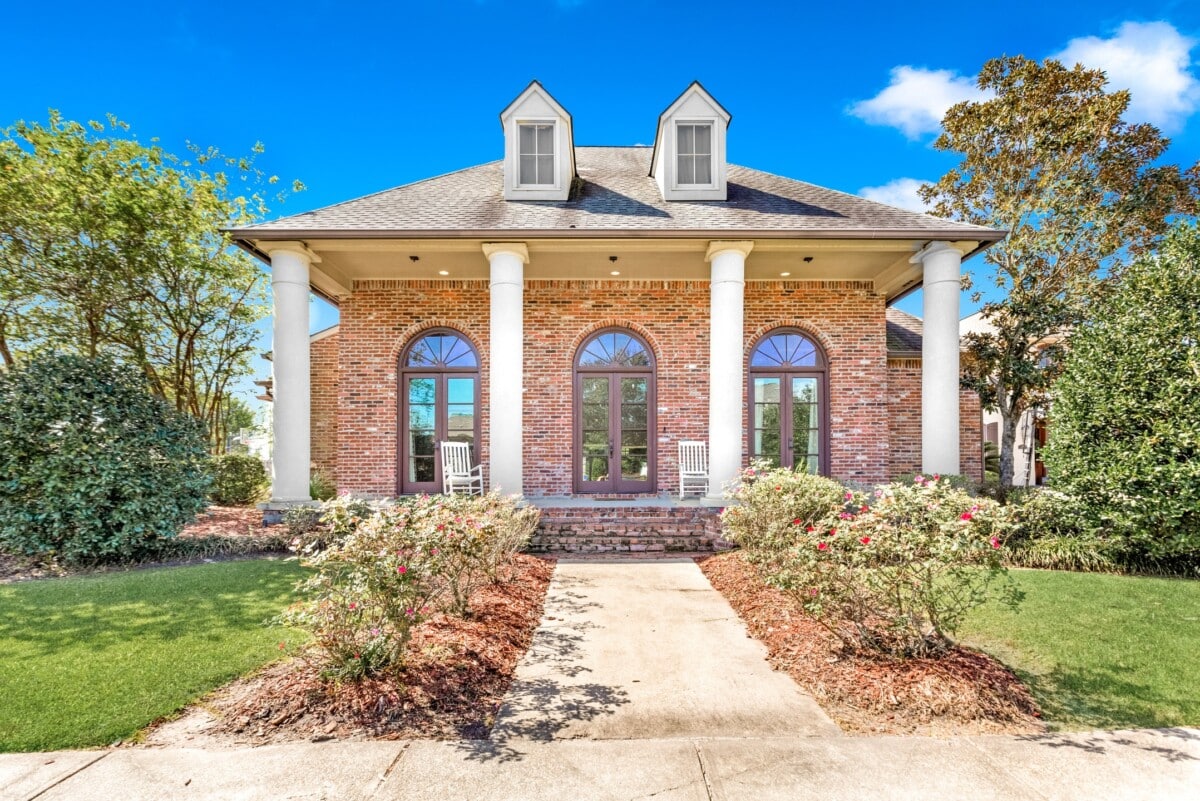 Acadian style home in louisiana with column