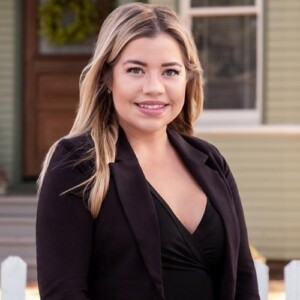Picture of Alexandra Watanabe | Redfin Real Estate Agent