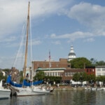 annapolis maryland waterfront with buildings and boats