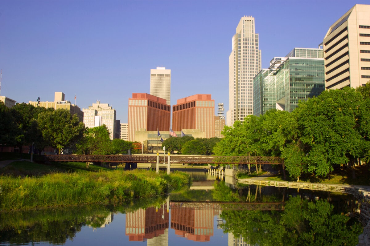 Is Omaha a Good Place to Live? 10 Pros and Cons to Consider