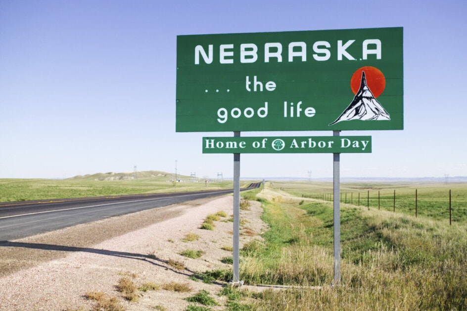 Welcome to the Nebraska sign