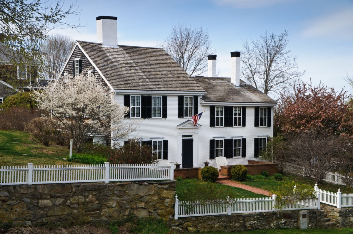 Colonial style home in Plymouth 