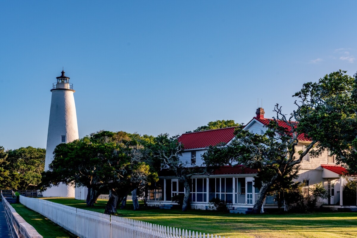 ocracoke north carolina home and lighthouse