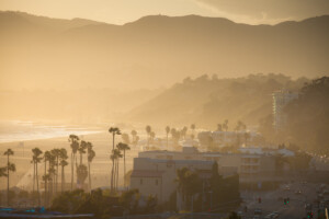 Northern Santa Monica with Pacific Coast Highway (Interstate 1) successful  the close    foreground, with Pacific Palasades, Malibu, and the Santa Monica Mountains rising successful  the background. The Pacific Ocean tin  beryllium  seen to the near  of Will Rogers State Beach successful  the middleground.