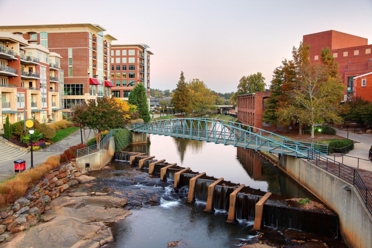 is-greenville-sc-a-good-place-to-live-2