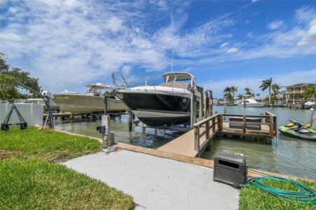 Luxury Home Features in Tampa: An Agent’s Perspective | Redfin