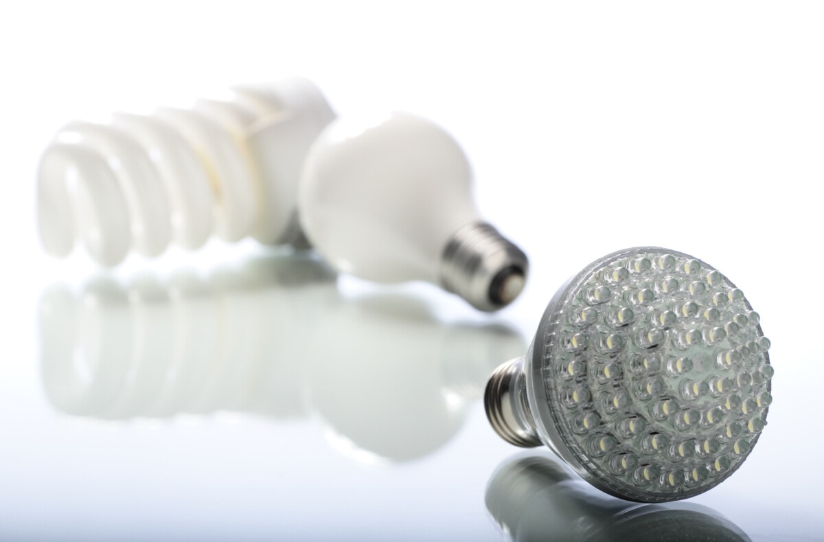 incandescent-light-bulb-ban-2