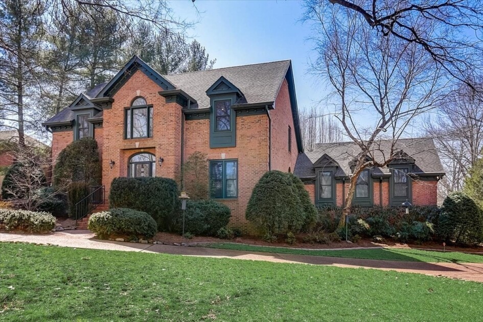 Exterior of a luxury home in Nashville