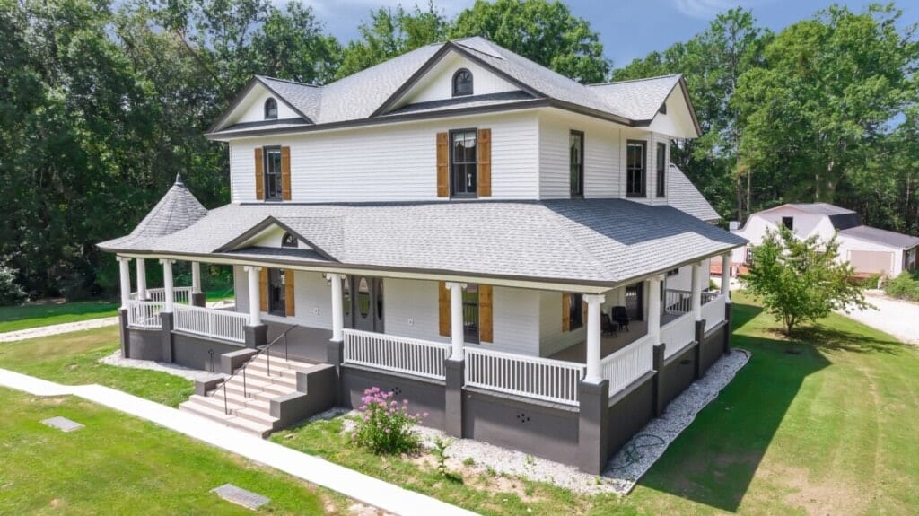 home with large patio