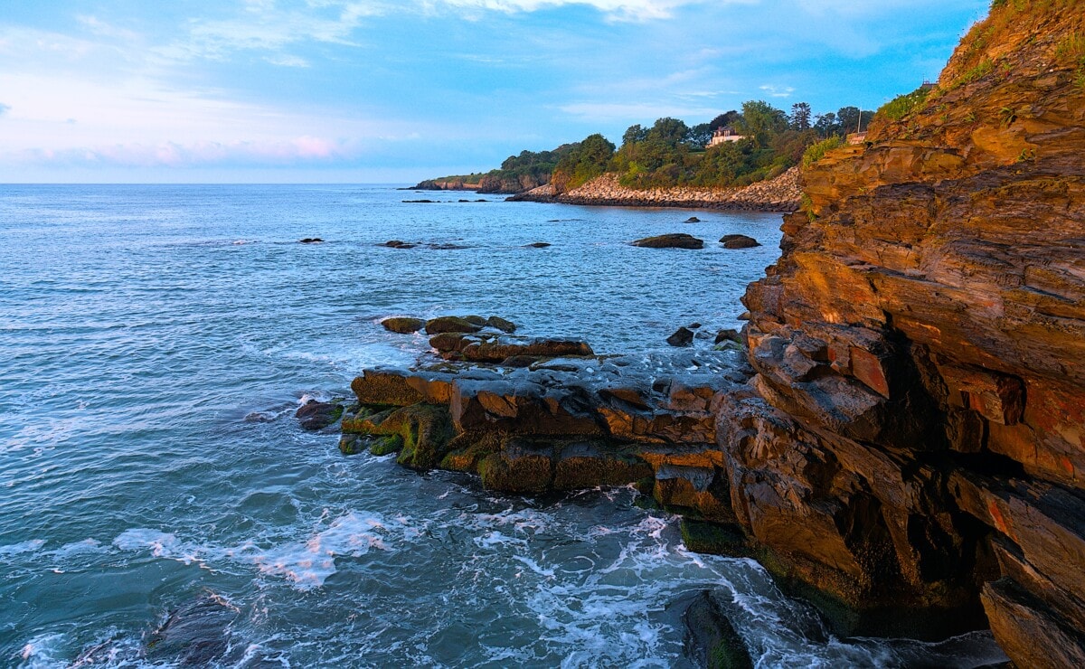 rugged coastline view in Rhode Island