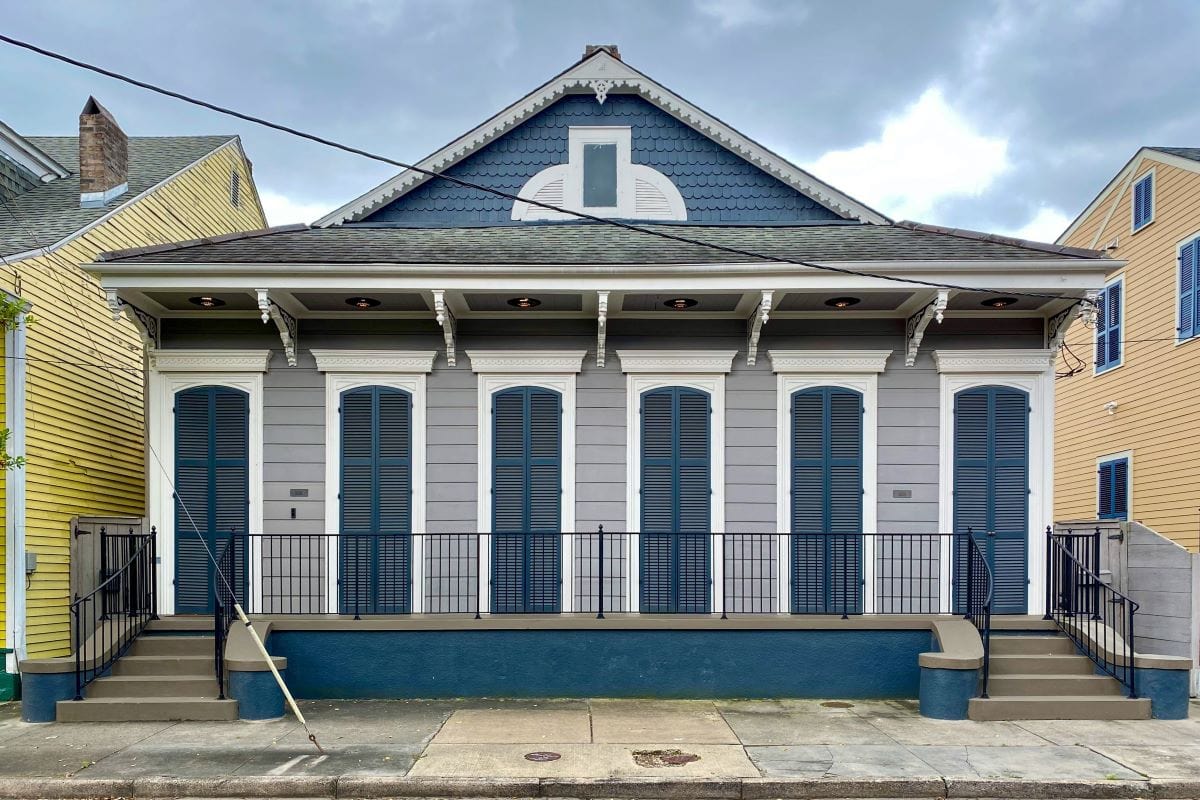 blue house in new orleans la