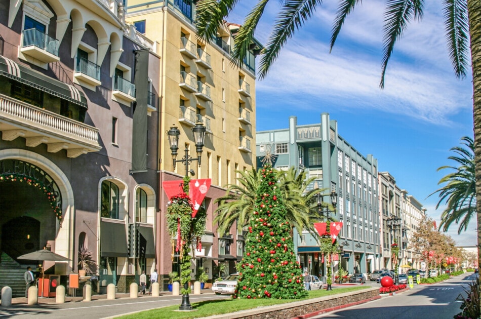 A photo of the San Jose shopping district.