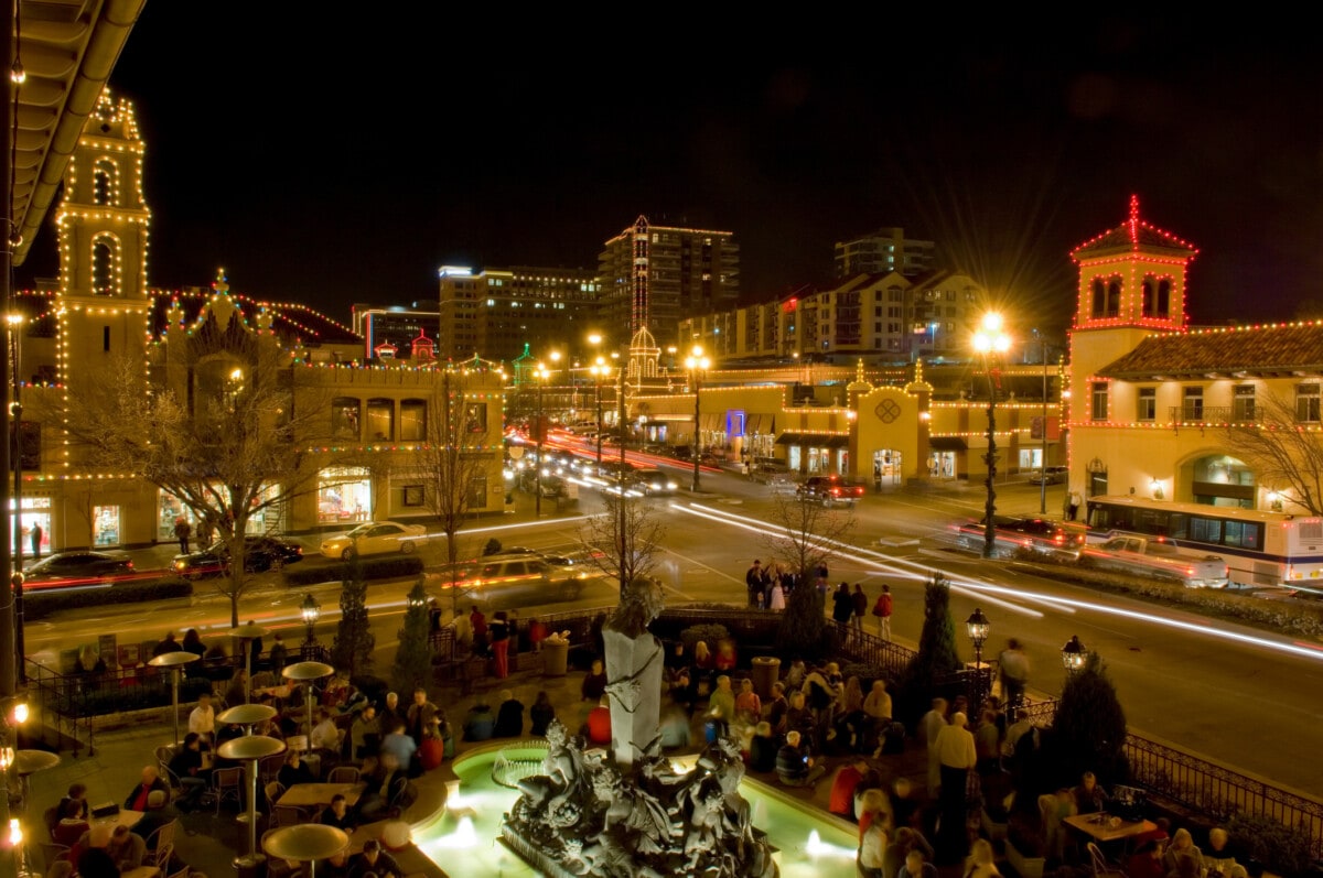 country club plaza shopping area in kansas city_getty