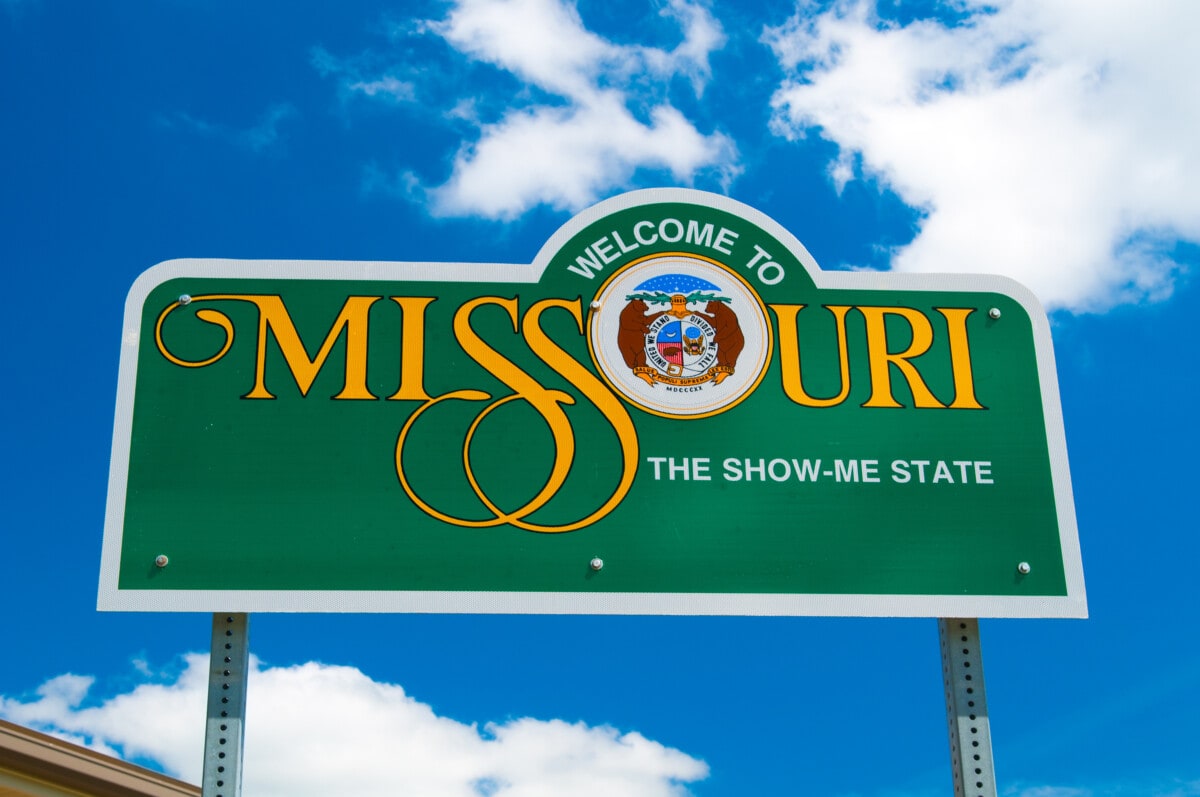 missouri welcome sign GettyImages 184986180