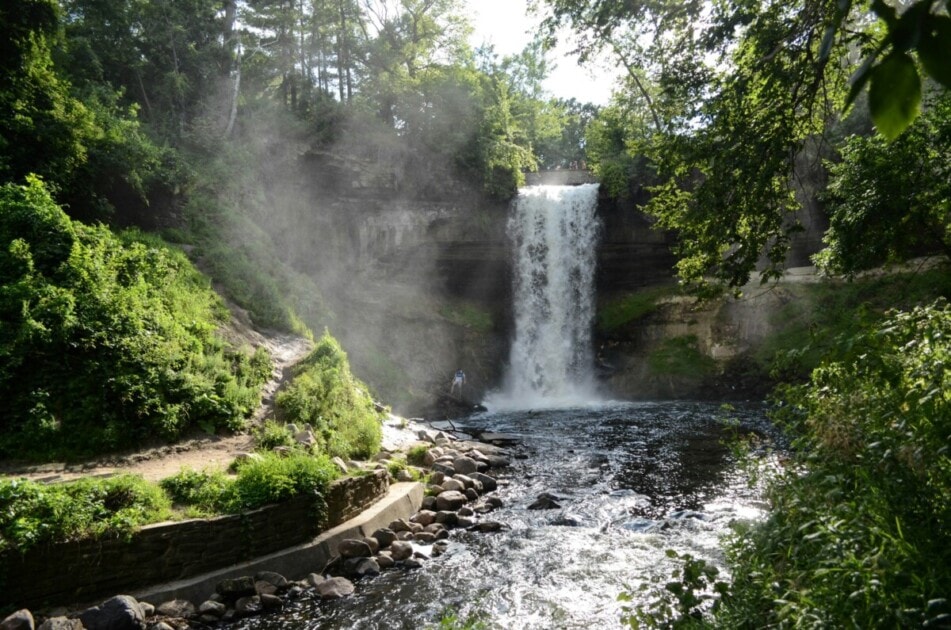 Minnehaha waterfall, a can't-miss spot on your Minneapolis Bucket list