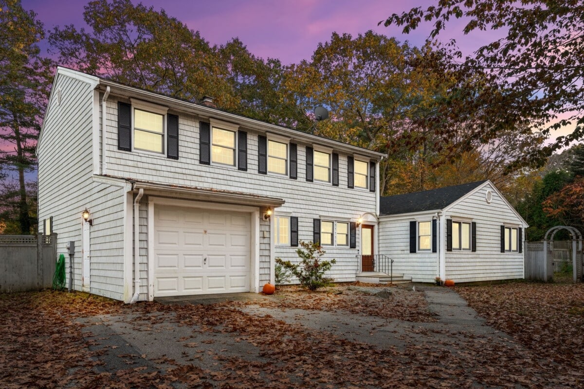 luxury redfin listing 2 Parsons Ln,
Manchester, MA