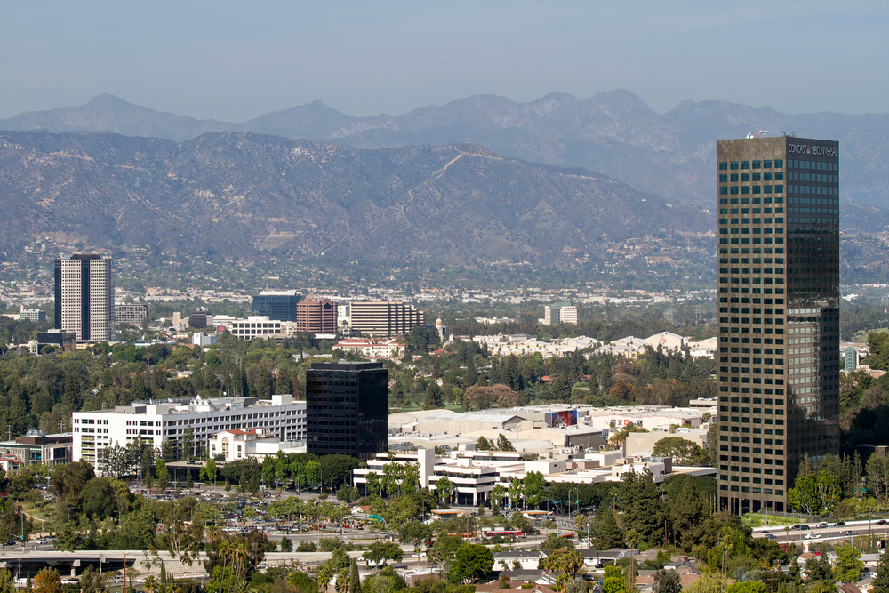 view of burbank ca _ shutterstock