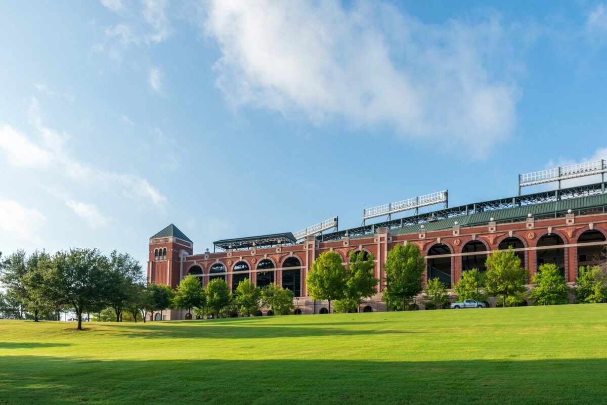 globe life field in arlington tx