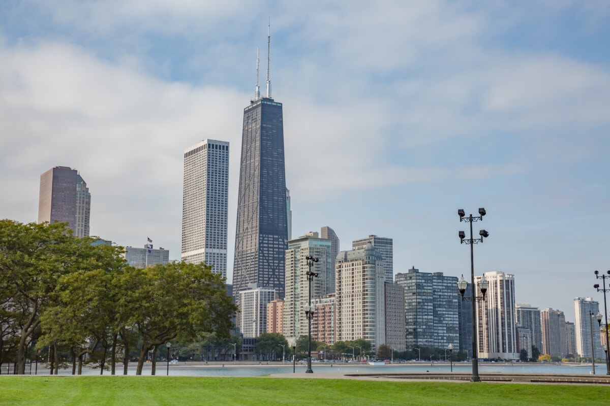 Chicago,Skyline,With,Skyscrapers,Viewed,From,Lincoln,Park,Over,Lake