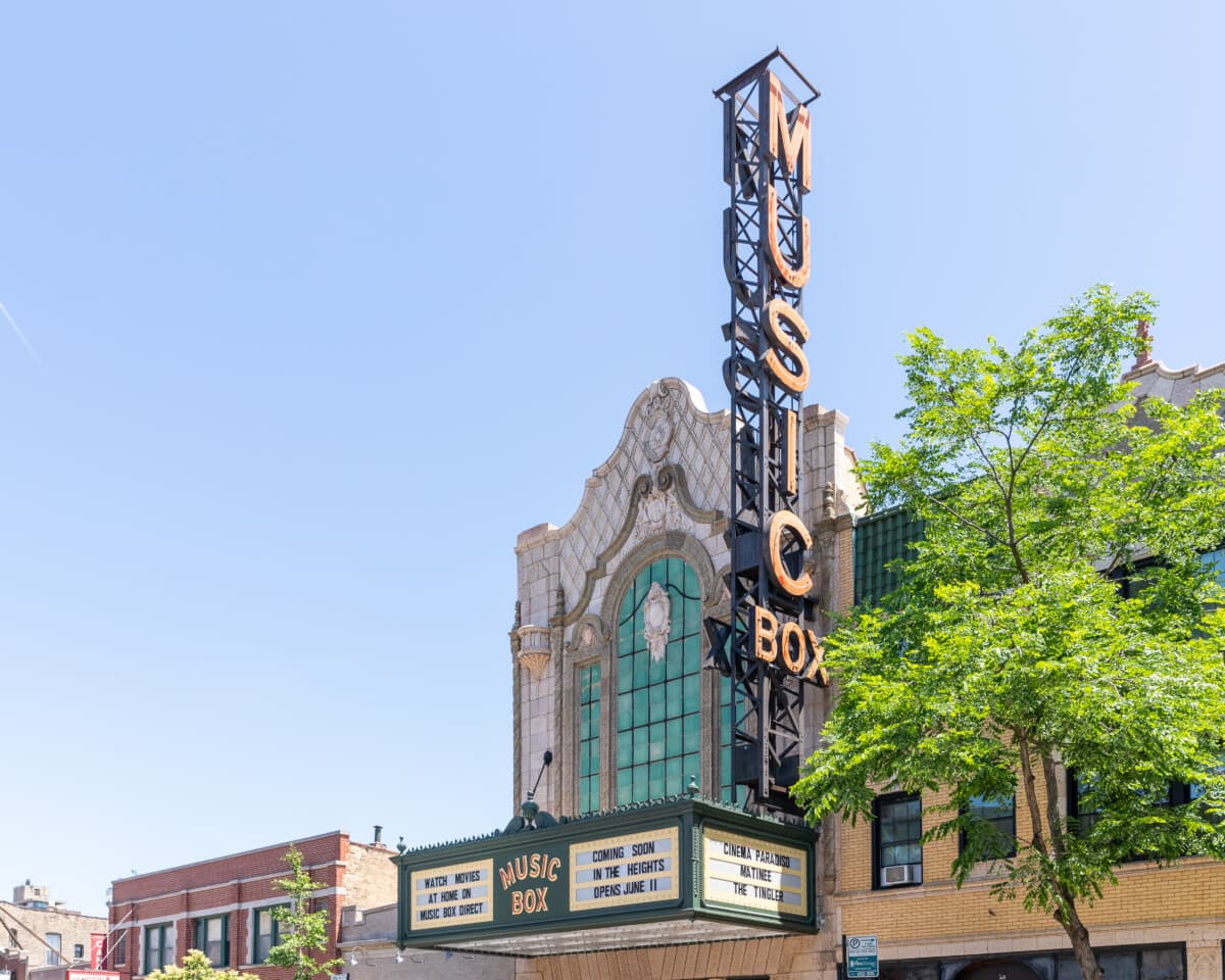 Chicago,,Il,,Usa,-,June,6,,2021:,Music,Box,Theater