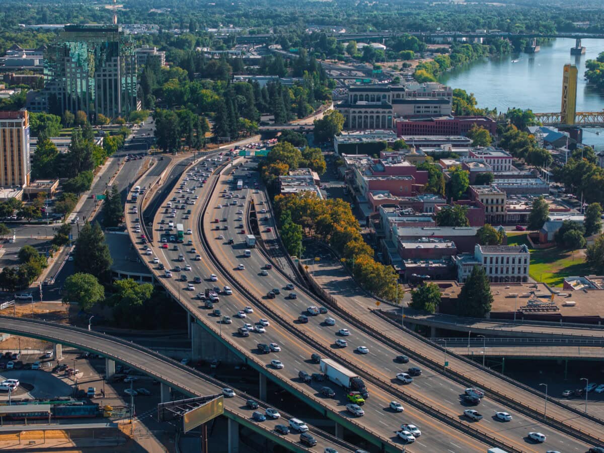 The,Tower,Bridge,In,Sacramento,,California,With,The,City,Of