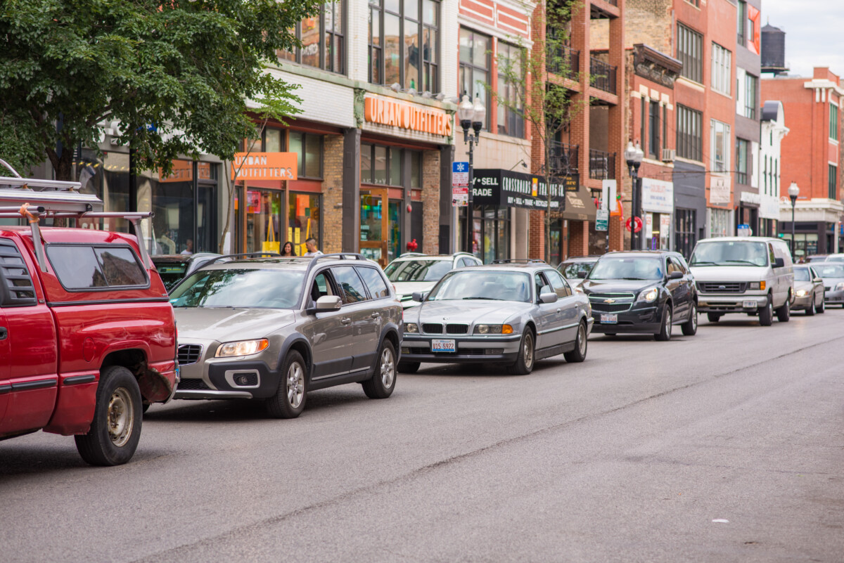 Chicago,,Il,,June,21,,2017:,Typical,Traffic,Scene,In,Wicker